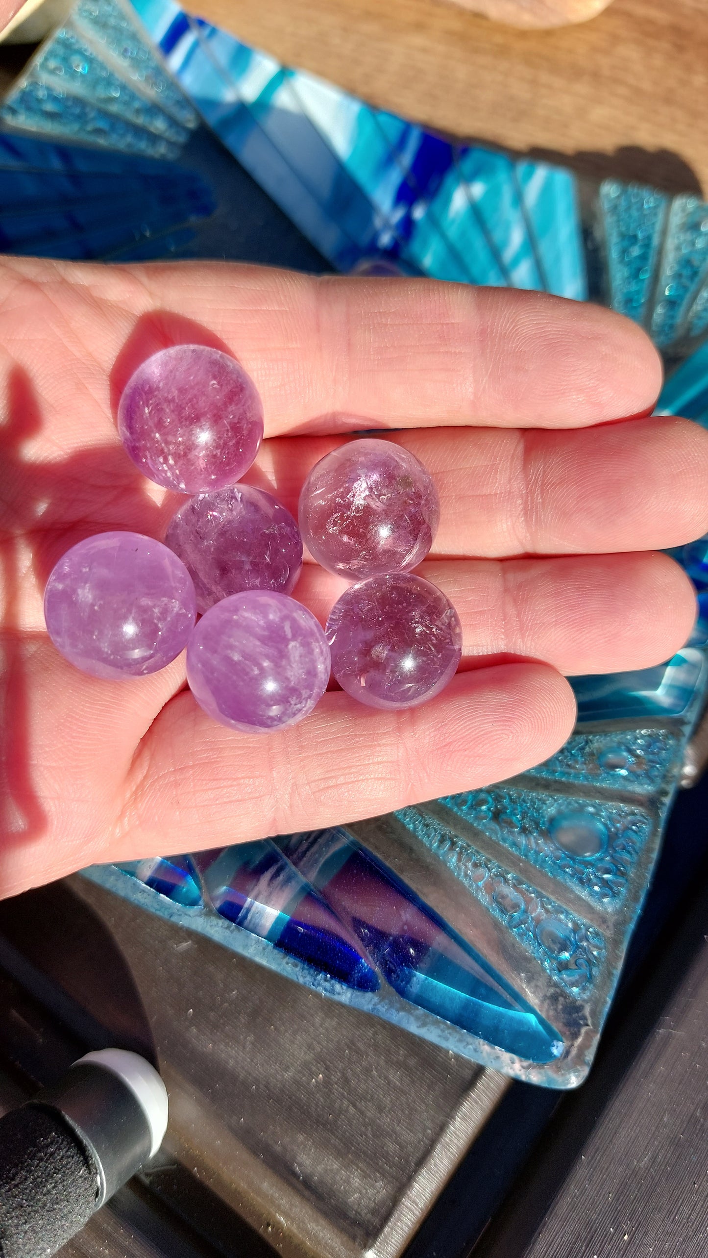 Amethyst mini spheres