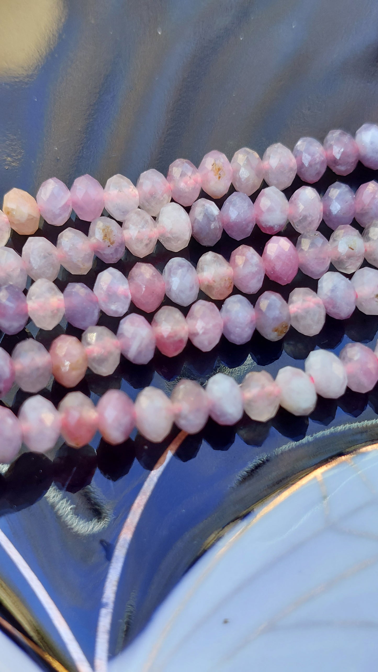 Natural tourmaline, 5mm facetted beads