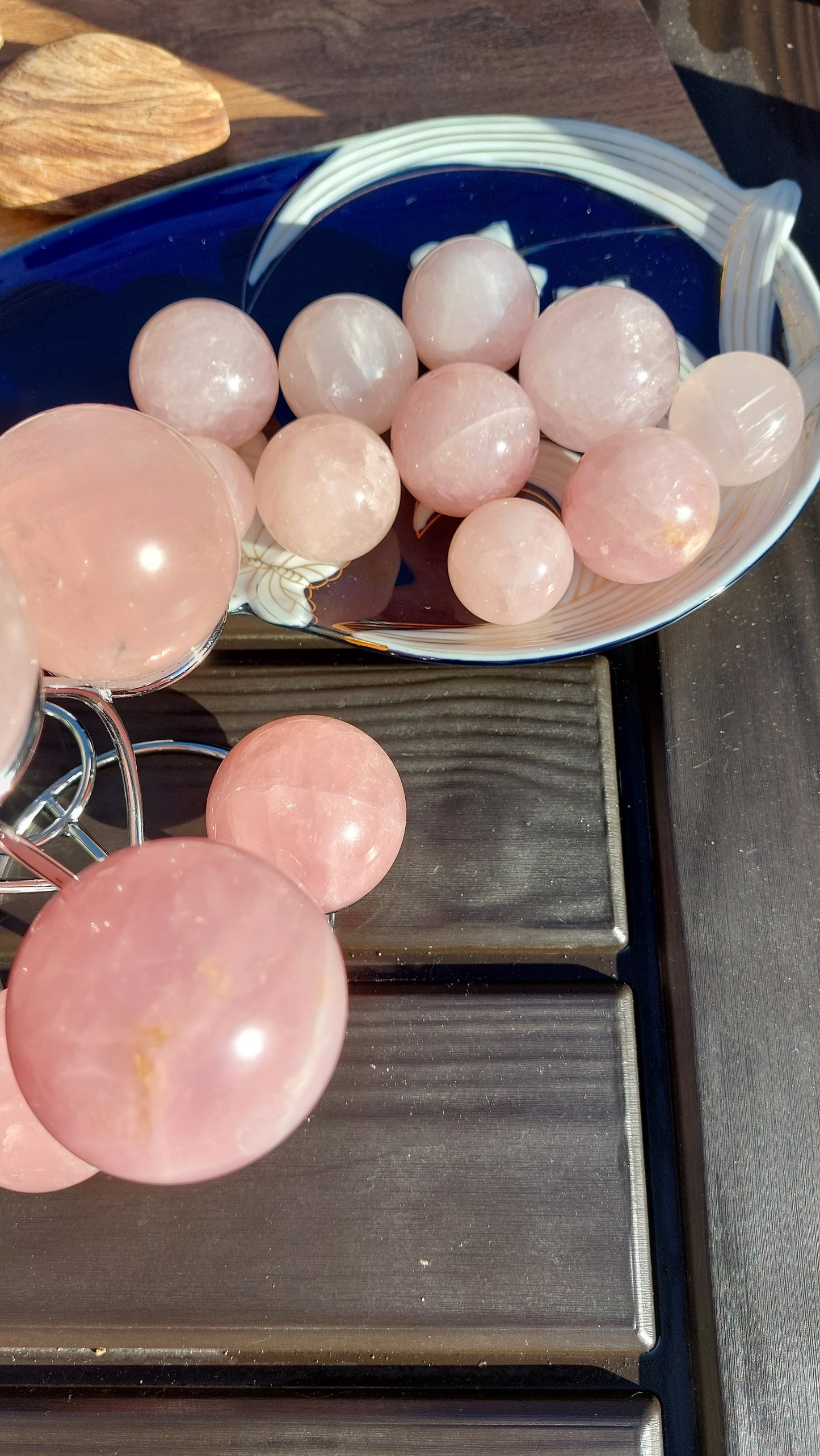 Rose quartz crystal spheres 30-50mm