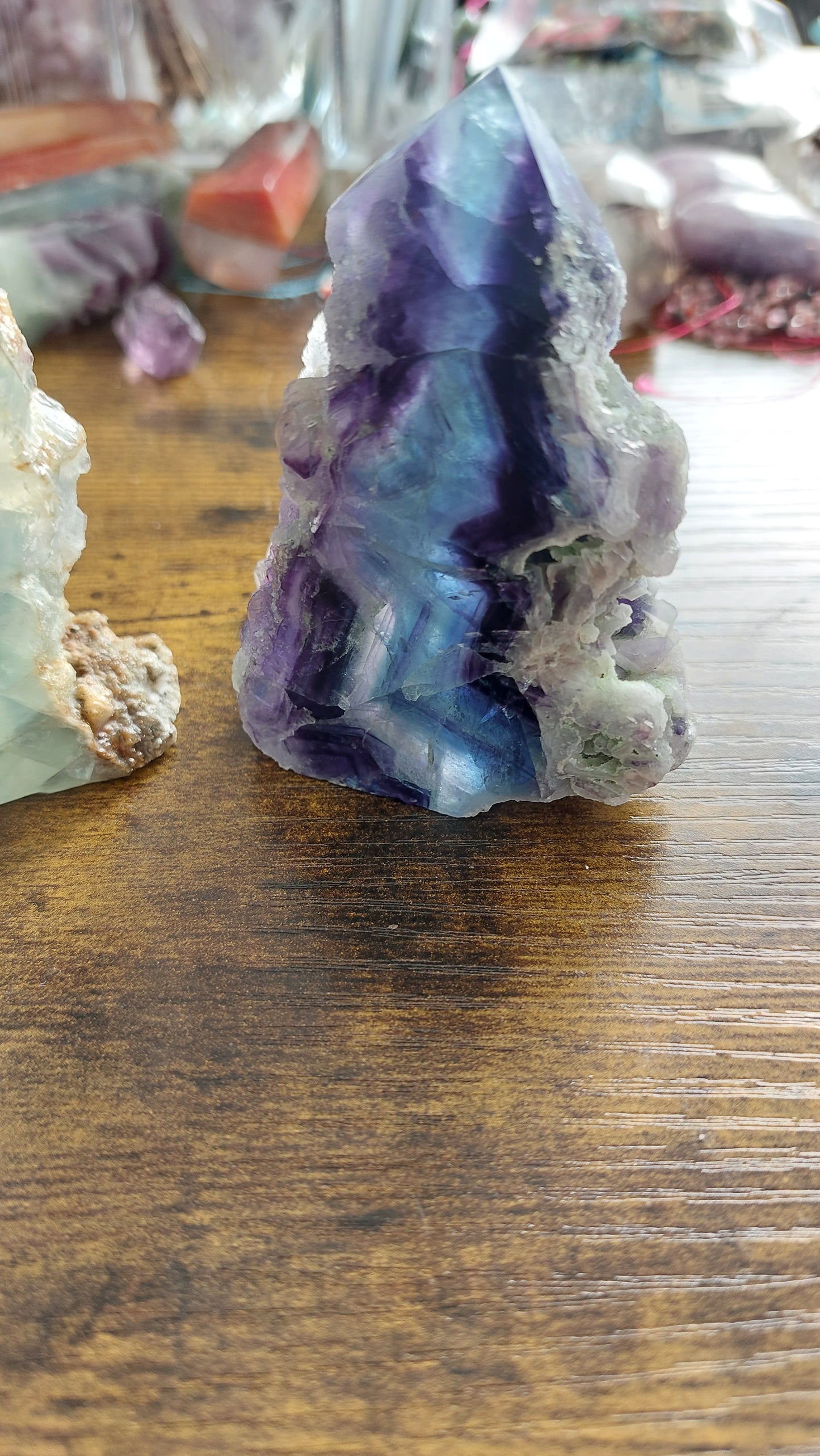 Fluorite pointed form